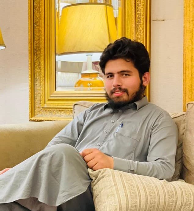 Experienced in creating and managing successful e-commerce platforms.